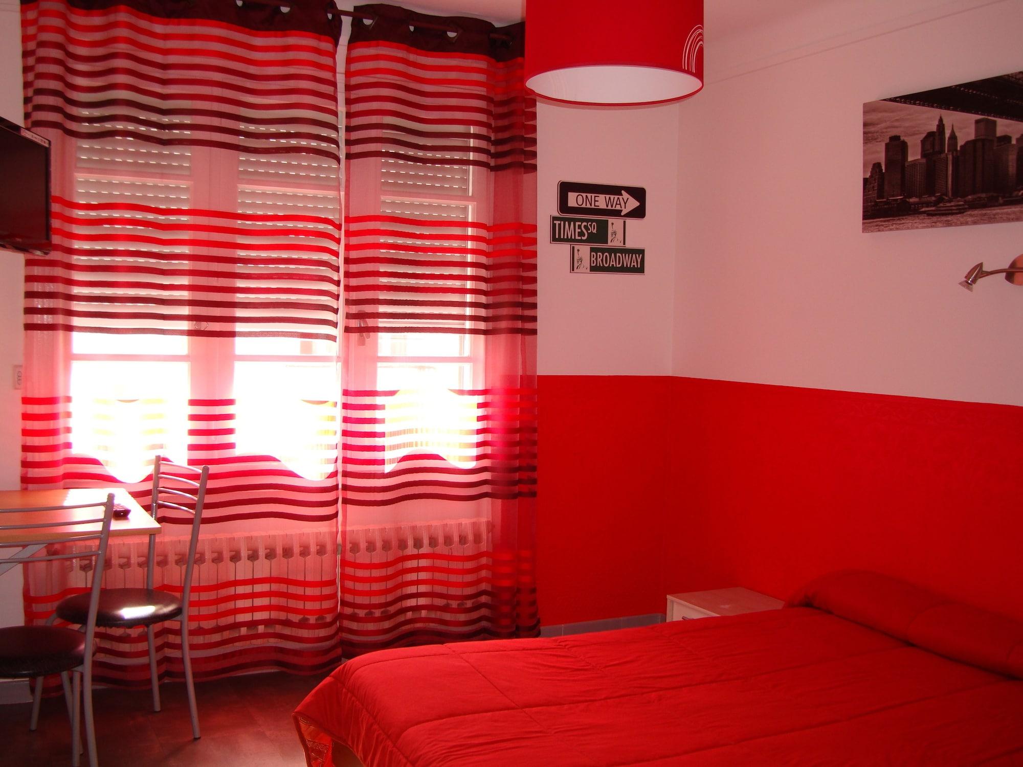 Фото Hôtel Les Myrtes