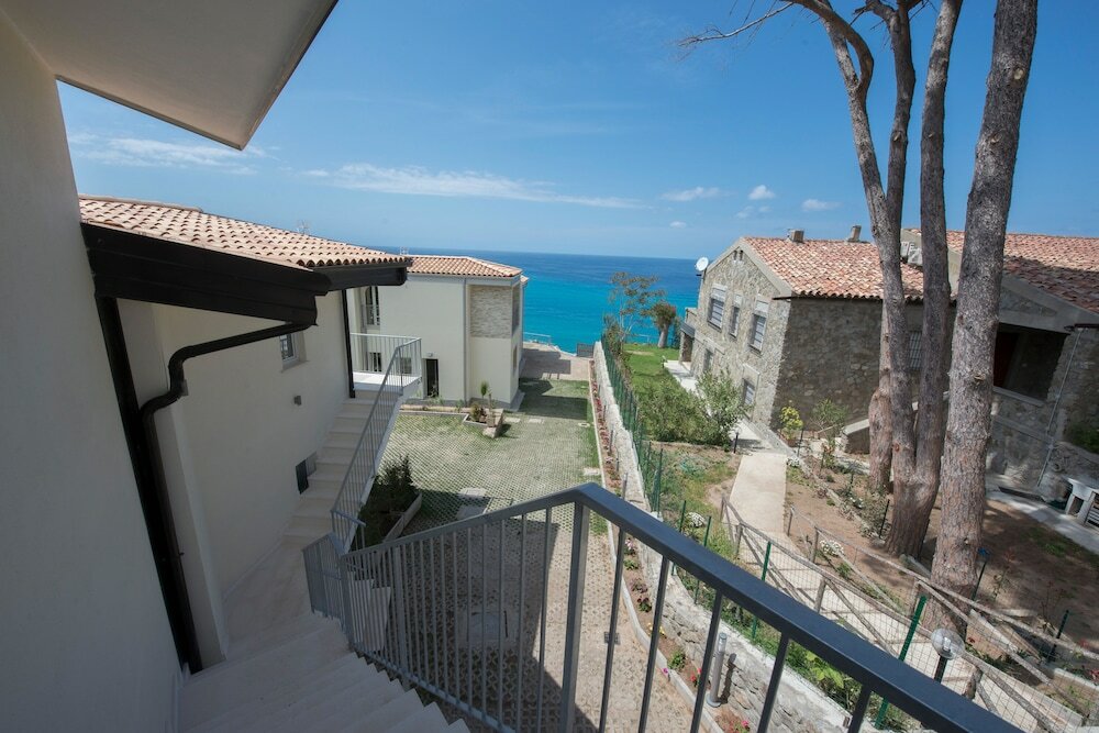 Фото Borgo degli Dei - Affittacamere Poseidone