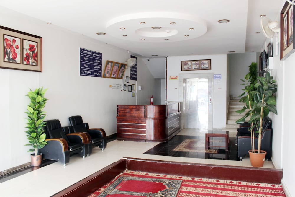 Фото Al Eairy Furnished Apartments Qassim 1
