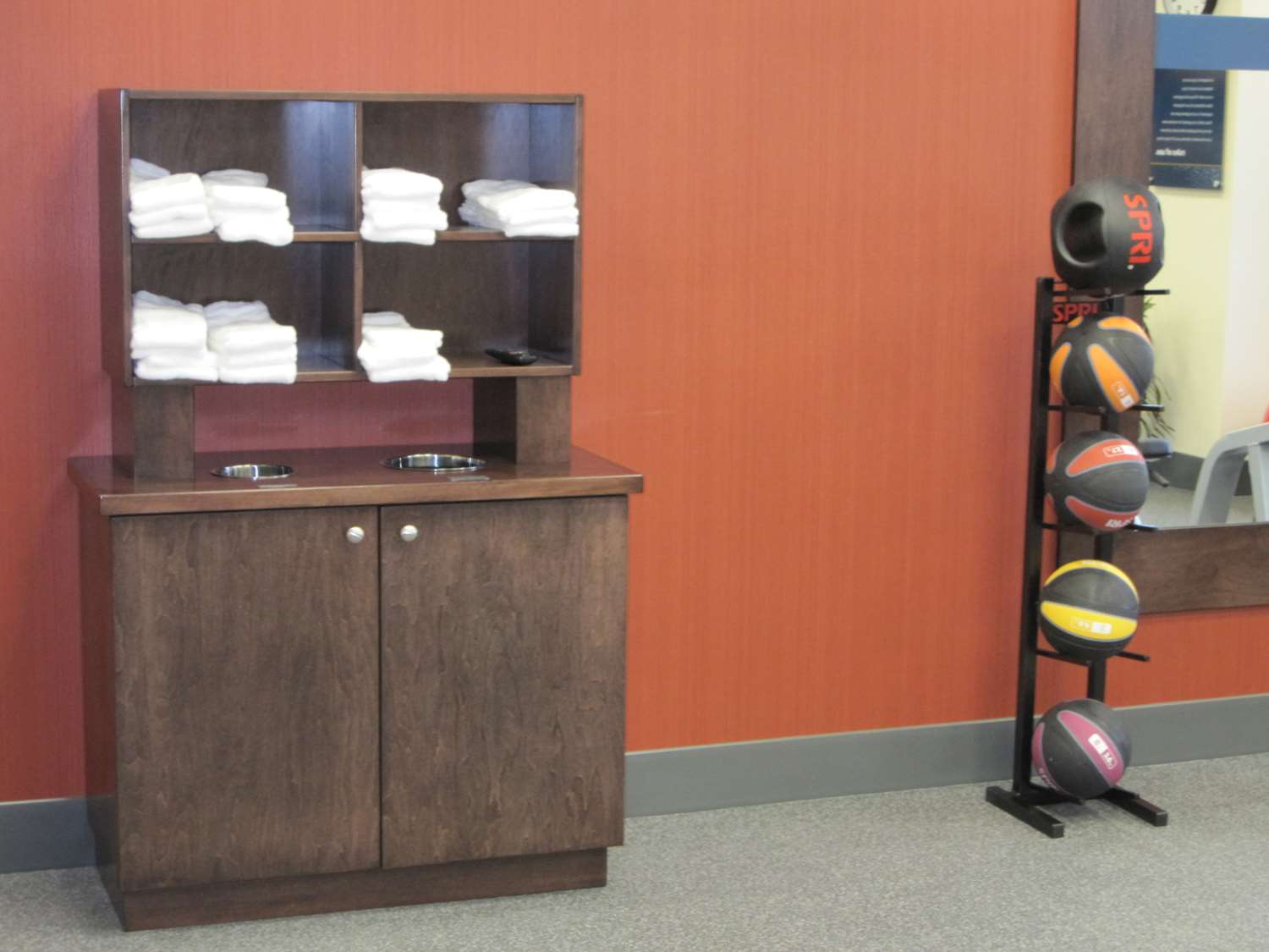 Фото Hampton Inn by Hilton Fort Saskatchewan