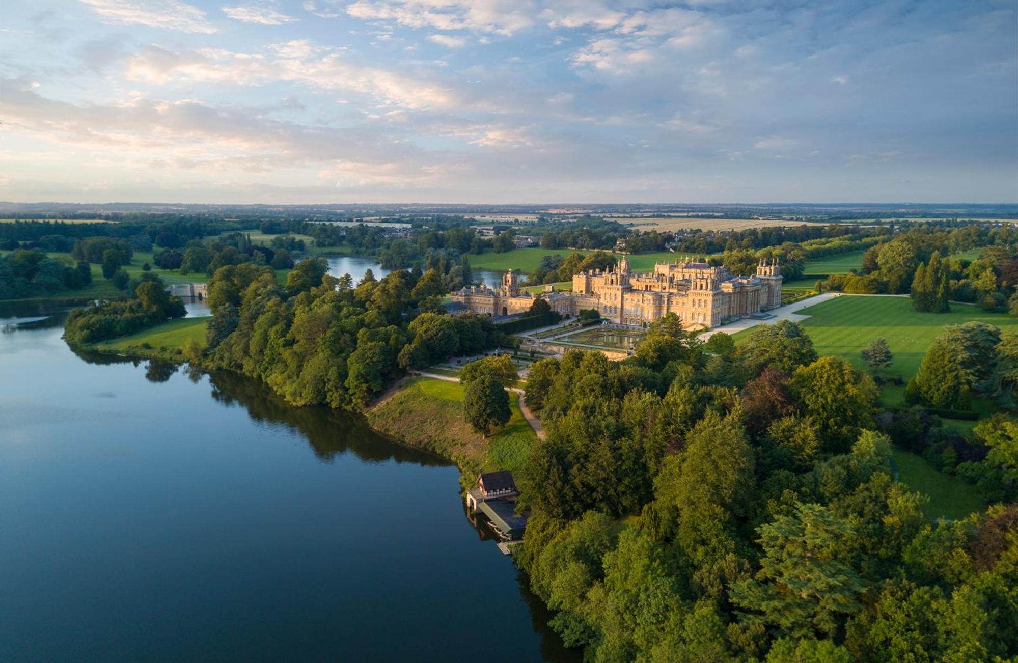 Фото The Highwayman Hotel