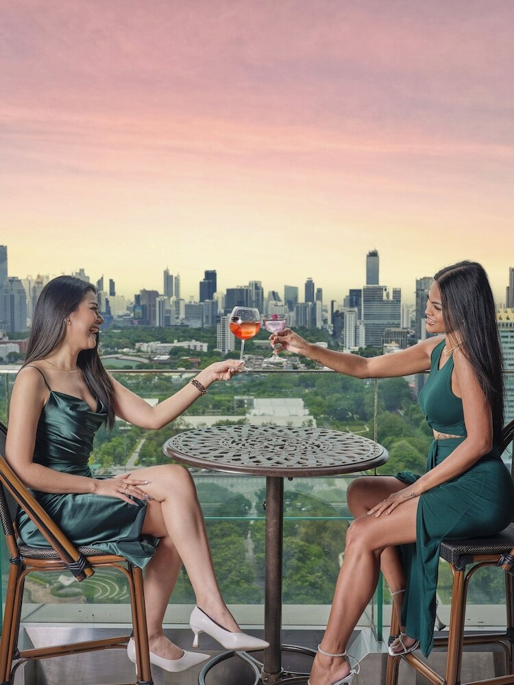 Фото Column Bangkok Hotel