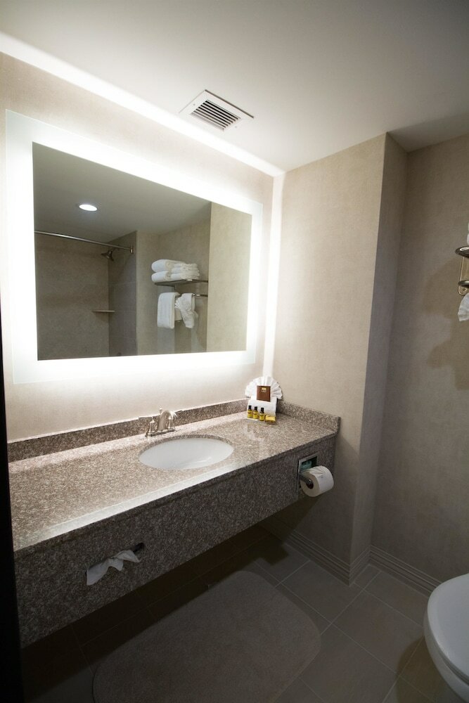 Фото Best Western Plus Fairfield Executive Inn