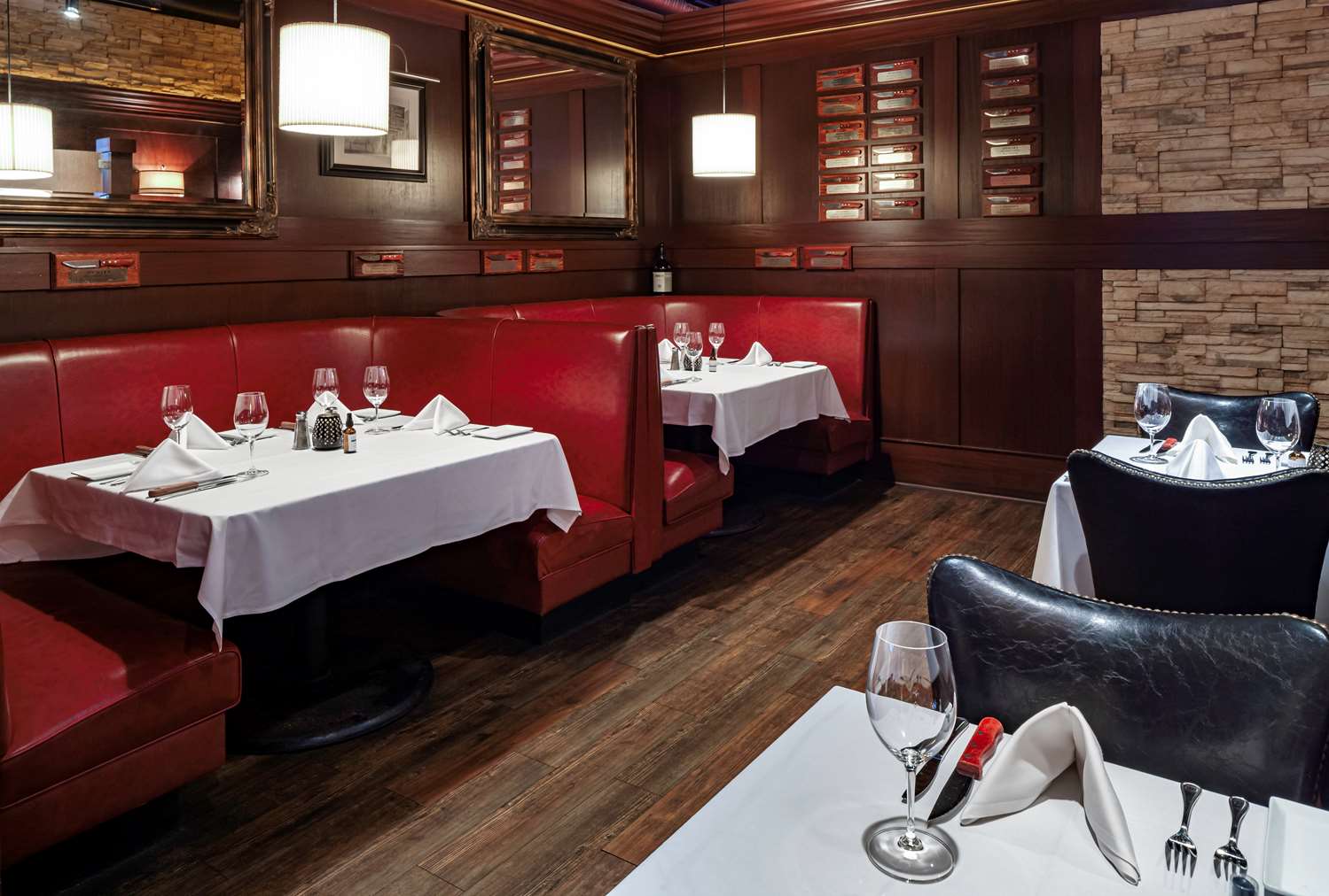 Фото Hilton Garden Inn Omaha Downtown/Old Market Area