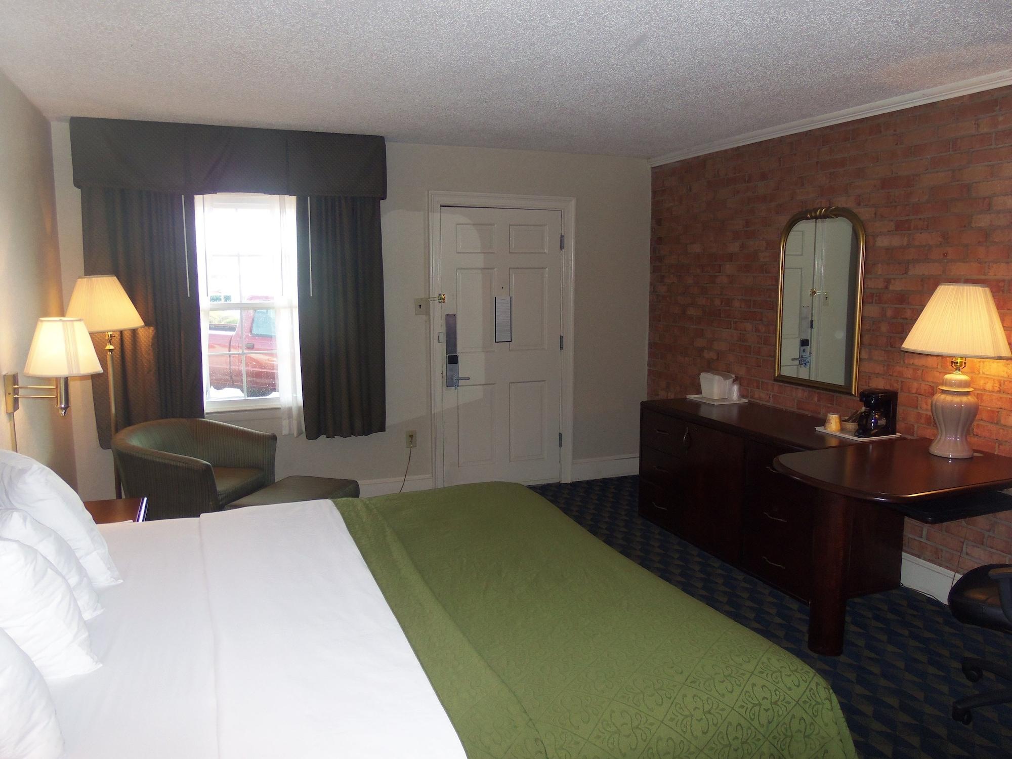 Фото Governor House Inn