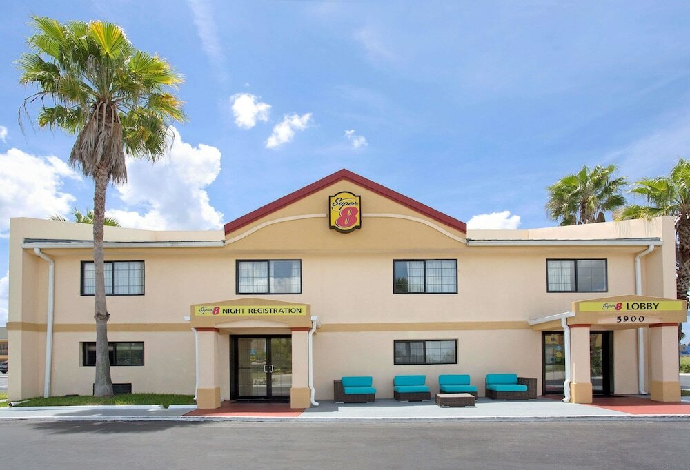 Фото Super 8 by Wyndham Orlando International Drive
