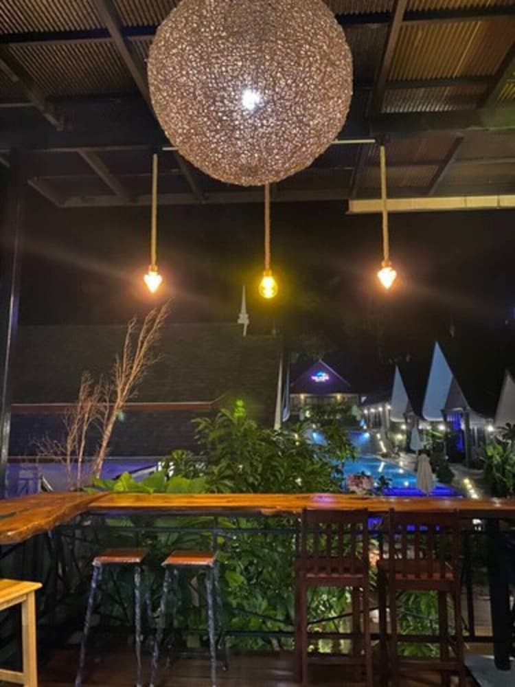 Фото Отель The Scene Cliff View Villas