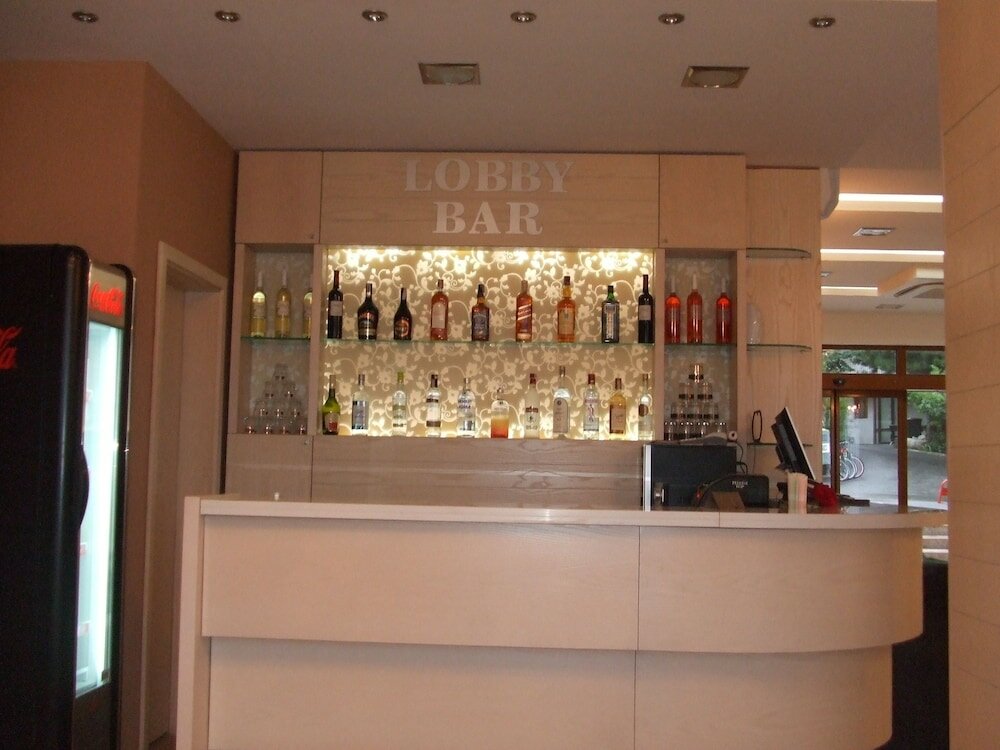 Фото Alexandra Hotel