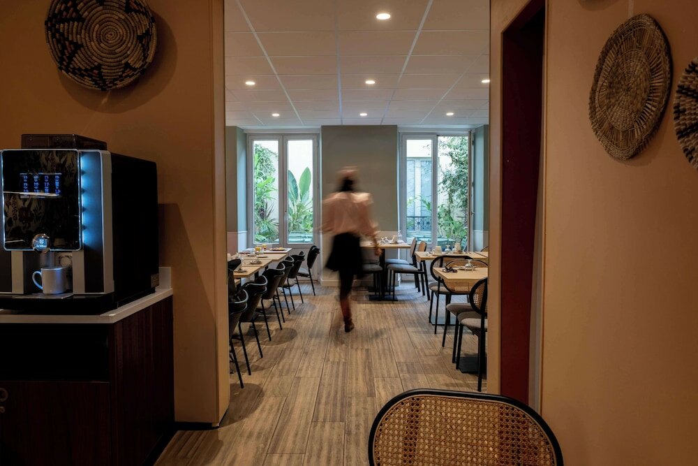 Фото Kyriad Paris 10 - Canal Saint Martin - Republique