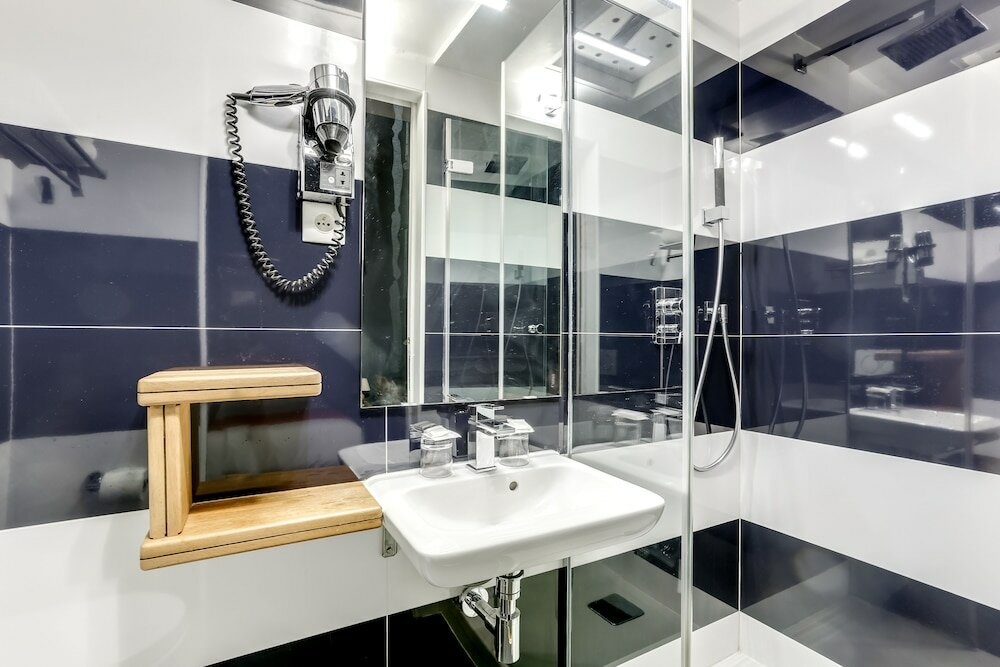 Фото Opera Maintenon