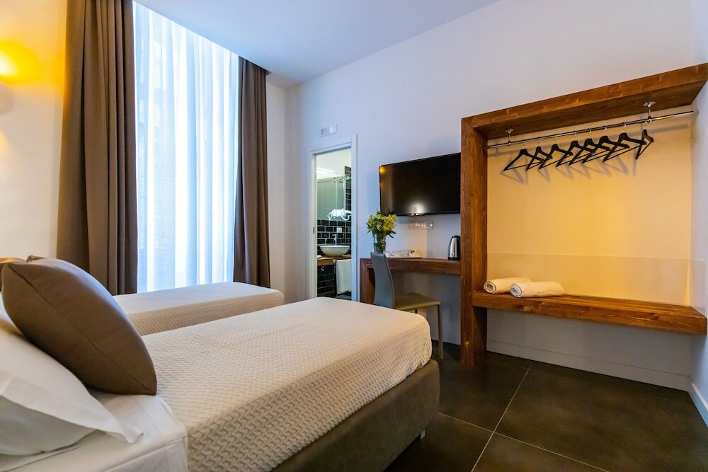 Фото Santa Chiara Inn