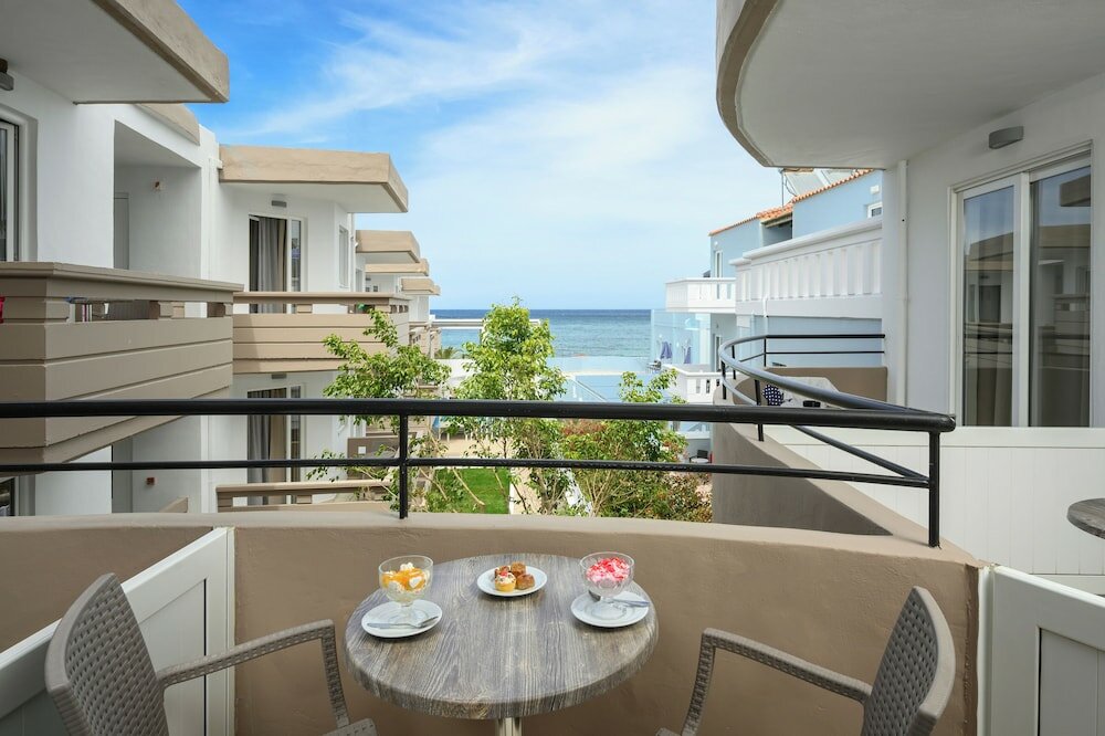 Фото Mare Boutique - Adults Only