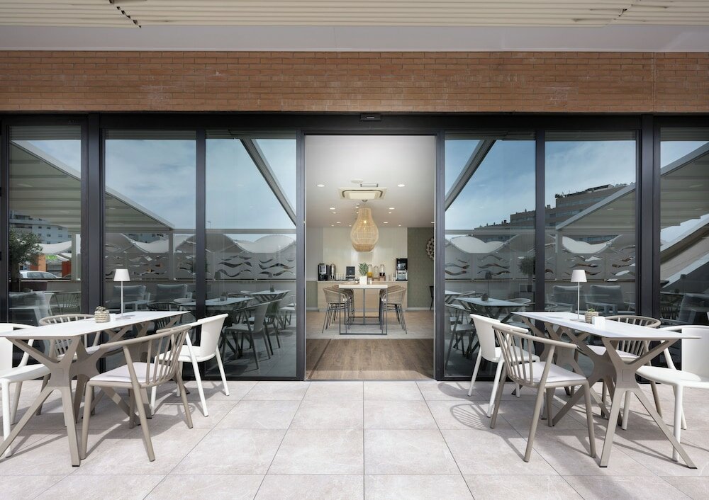 Фото Malaga Alameda Centro Affiliated by Meliá