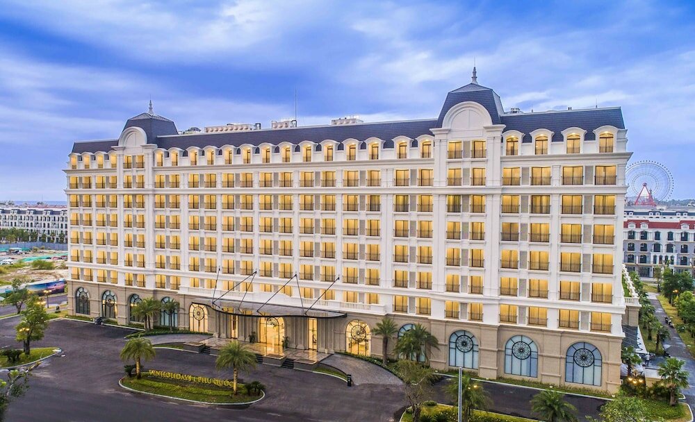 Фото Vinholidays Fiesta Phu Quoc