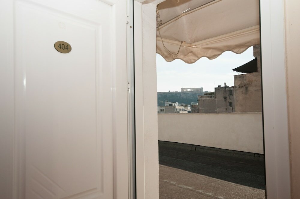 Фото Cecil Hotel