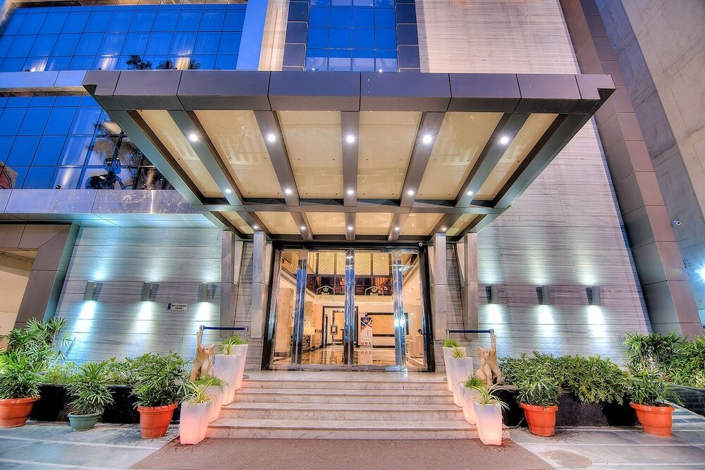 Фото отеля 2