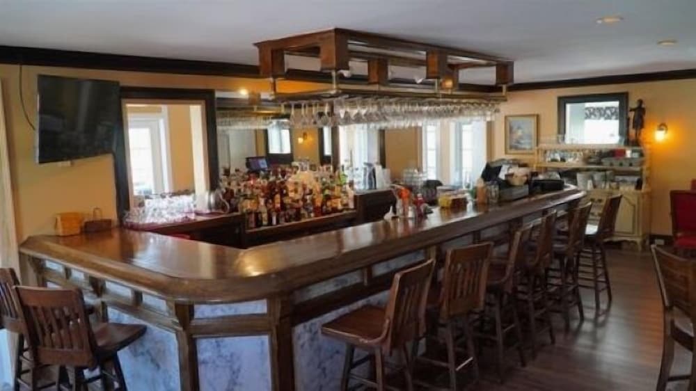 Фото The Lucerne Inn