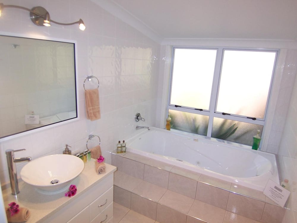 Фото The White House