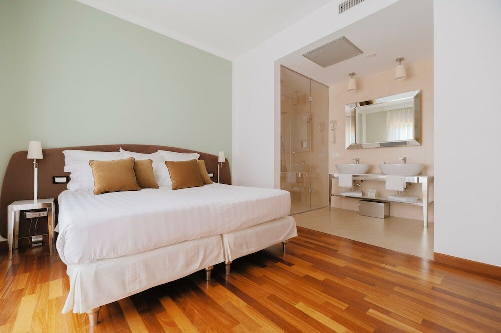 Фото Hotel Miramare