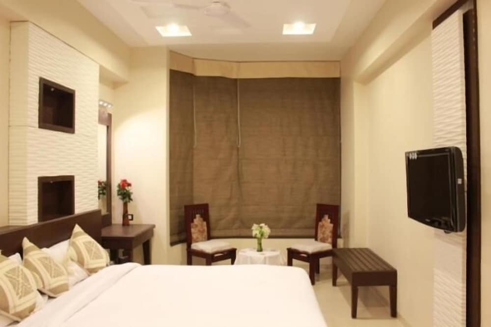 Фото Hotel Shree Narayana