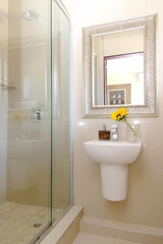 Фото Sanchia Luxury Guesthouse