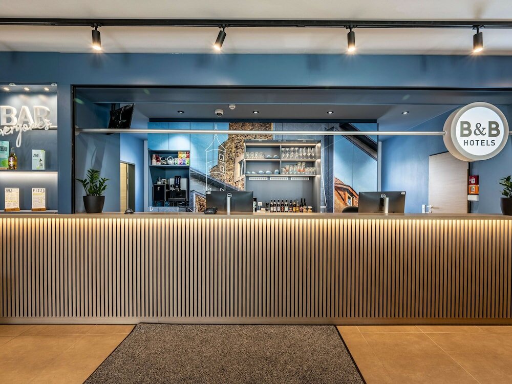 Фото B&b Hotel Schweinfurt-City