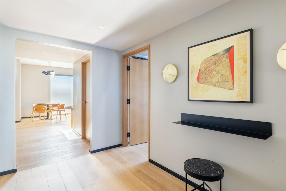 Фото The Shay, a Destination by Hyatt Hotel