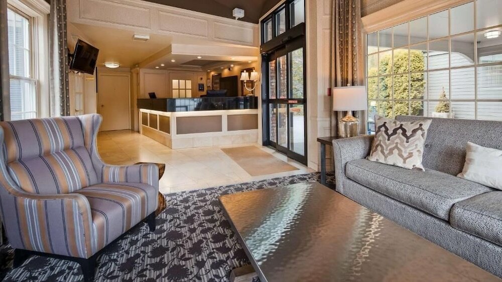 Фото Wingate by Wyndham Bellingham Heritage Inn