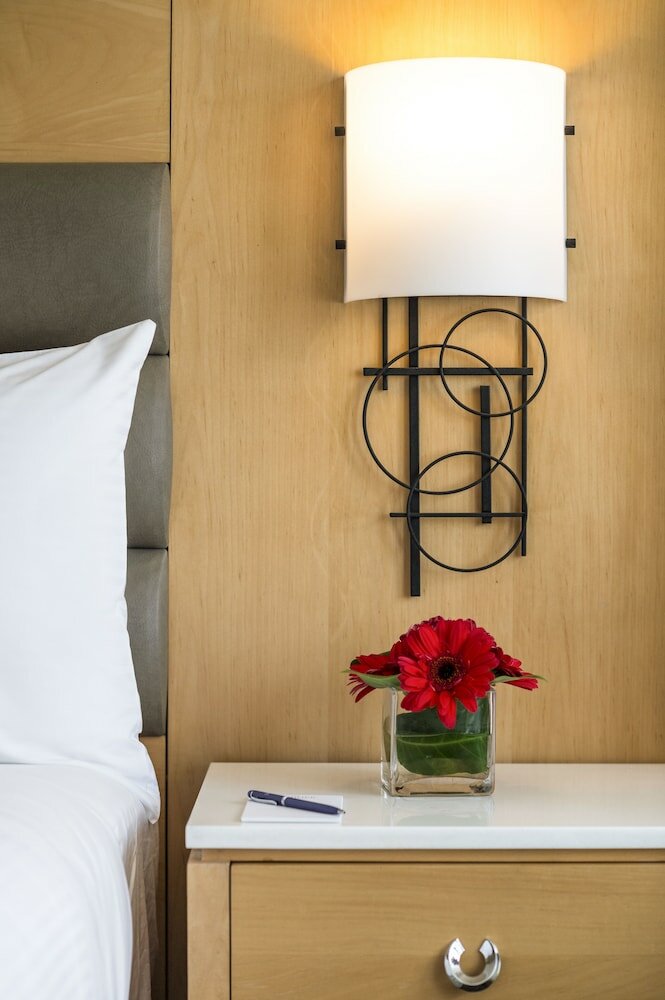 Фото Warwick Seattle