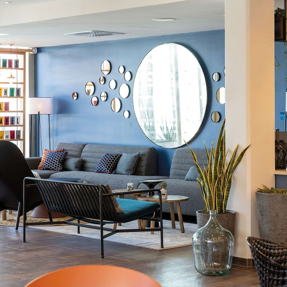 Фото Hampton by Hilton Tours Centre