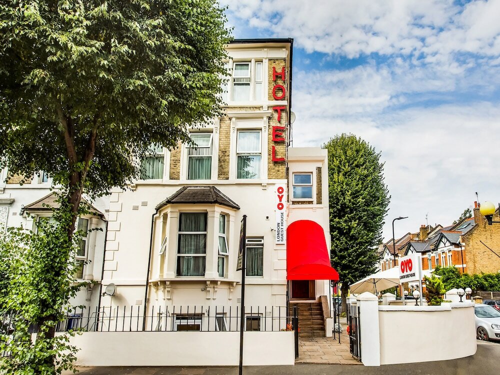 Фото Oyo London Guest House