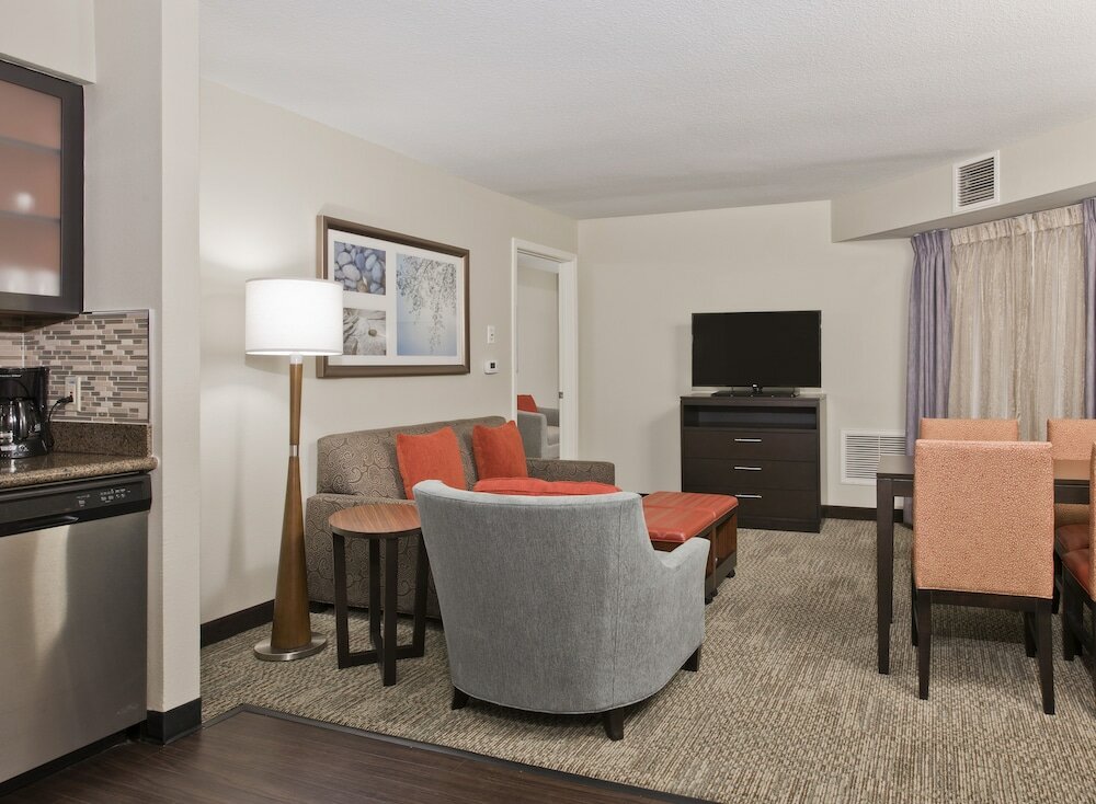 Фото Staybridge Suites Charlotte Ballantyne, an Ihg Hotel