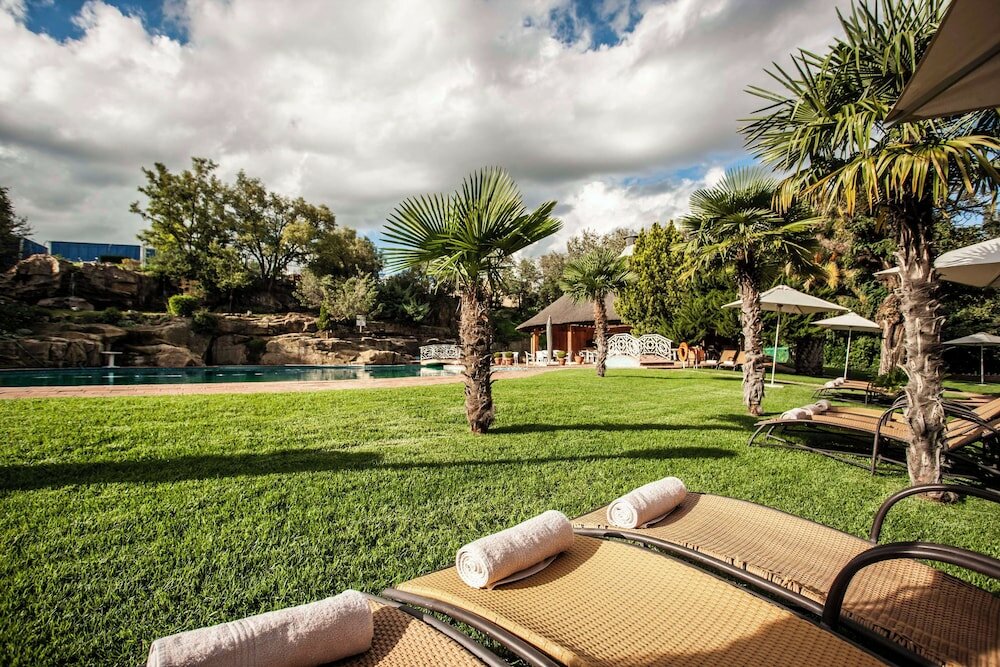 Фото Avani Maseru Hotel