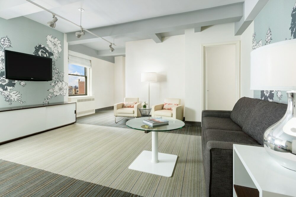 Фото Stewart Hotel