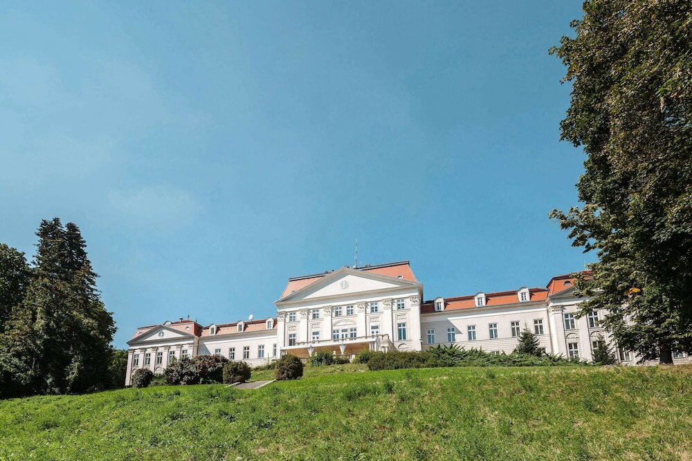 Фото Austria Trend Hotel Schloss Wilhelminenberg