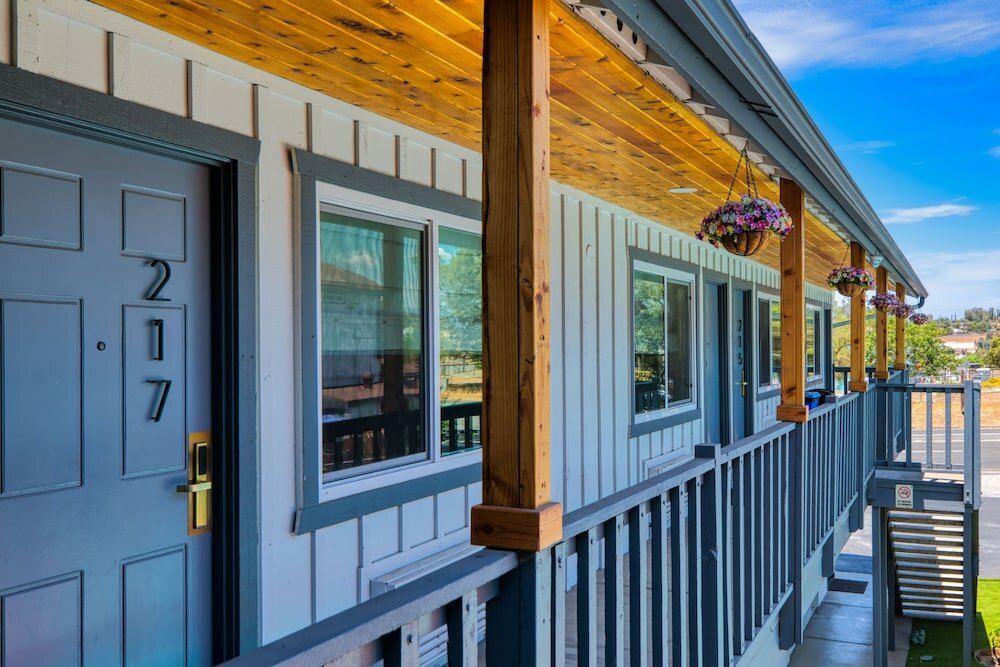 Фото Ramona Valley Inn