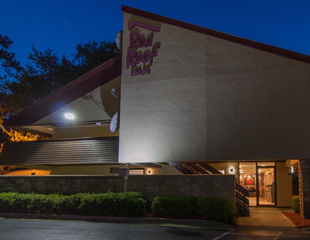 Фото Red Roof Inn Pensacola – I-10 at Davis Highway