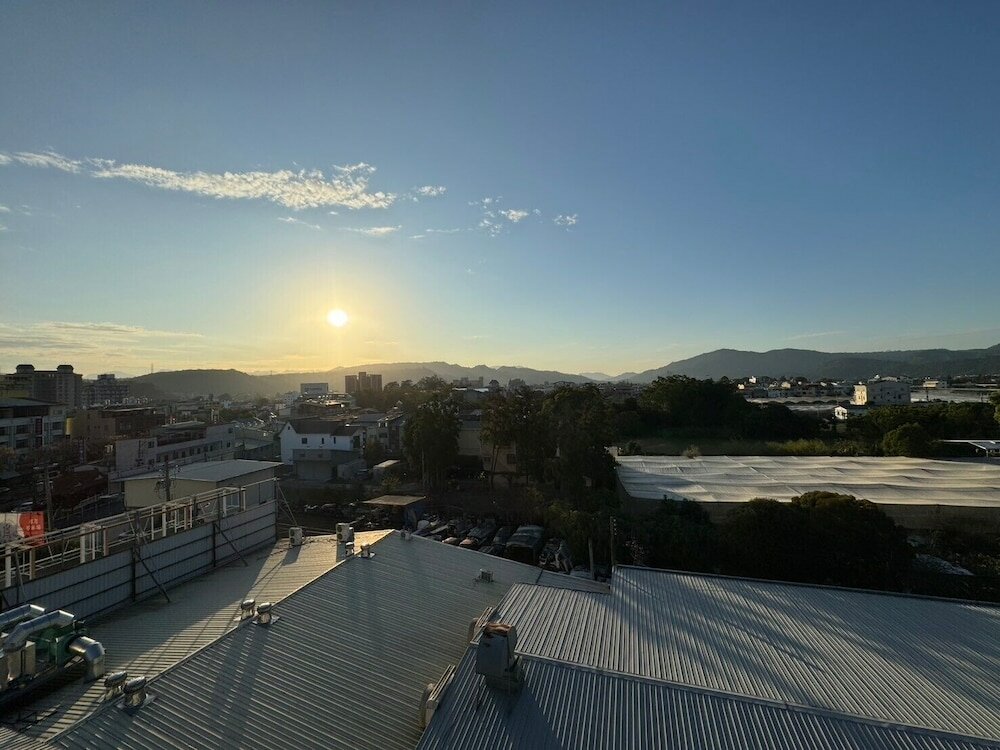 Фото Travel Light Hotel