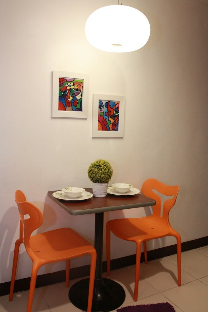 Фото Frederick's Apartelle