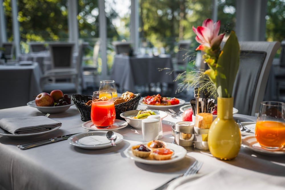 Фото Steigenberger Hotel Der Sonnenhof