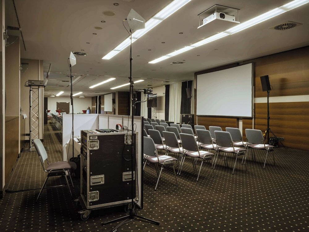 Фото Metropolitan Hotel by Flemings