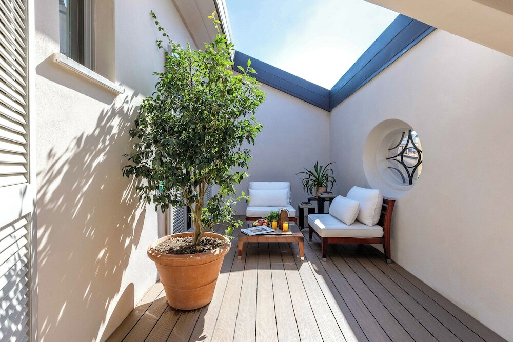 Фото Portrait Milano - Lungarno Collection