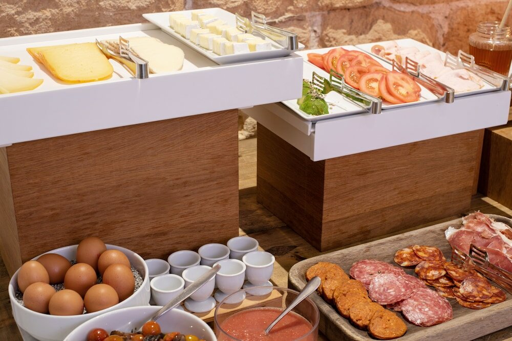 Фото Hotel Palau Sa Font