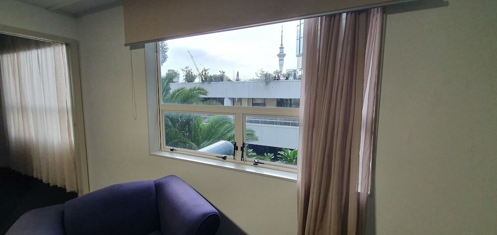 Фото Ascotia off Queen