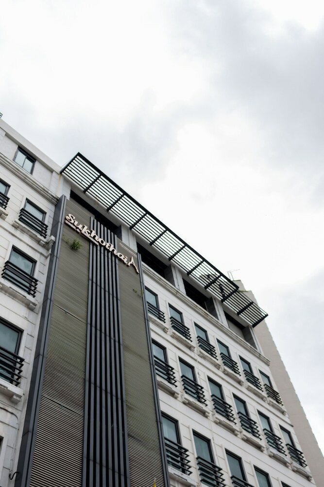 Фото Sukhothai Hotel and Residence