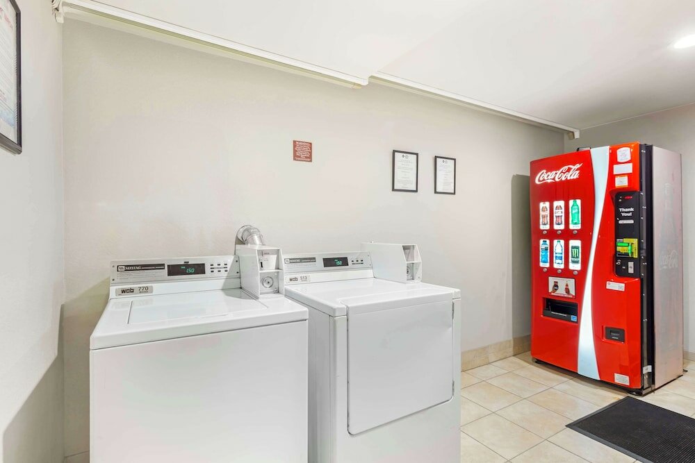 Фото Best Western Plus Villa Del Lago Inn