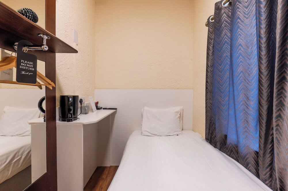 Фото Astoria Hotel