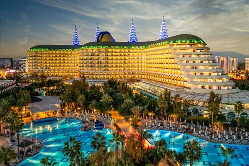 Delphin Imperial