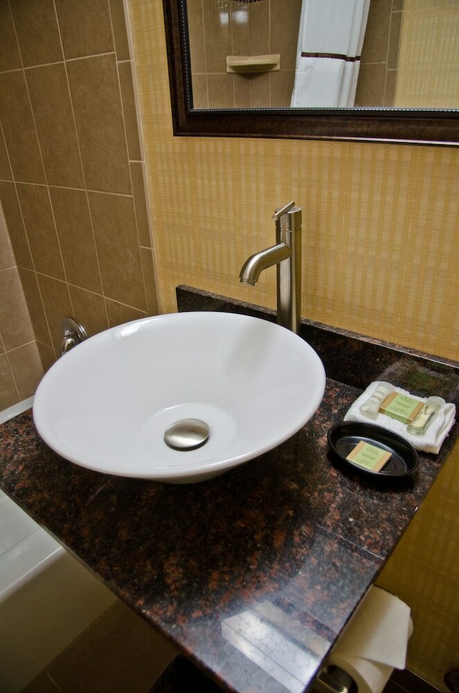 Фото AAshram Hotel by Niagara River