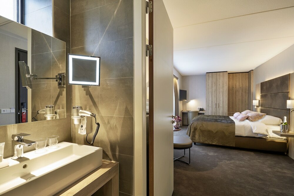 Фото Van der Valk Hotel Breda